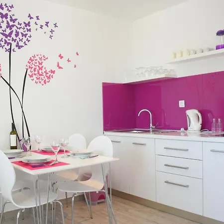 Apartman With A Parking Space Tucepi, Makarska - 13624 *