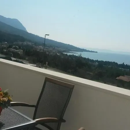 Apartment With A Parking Space Tucepi, Makarska - 13624 *